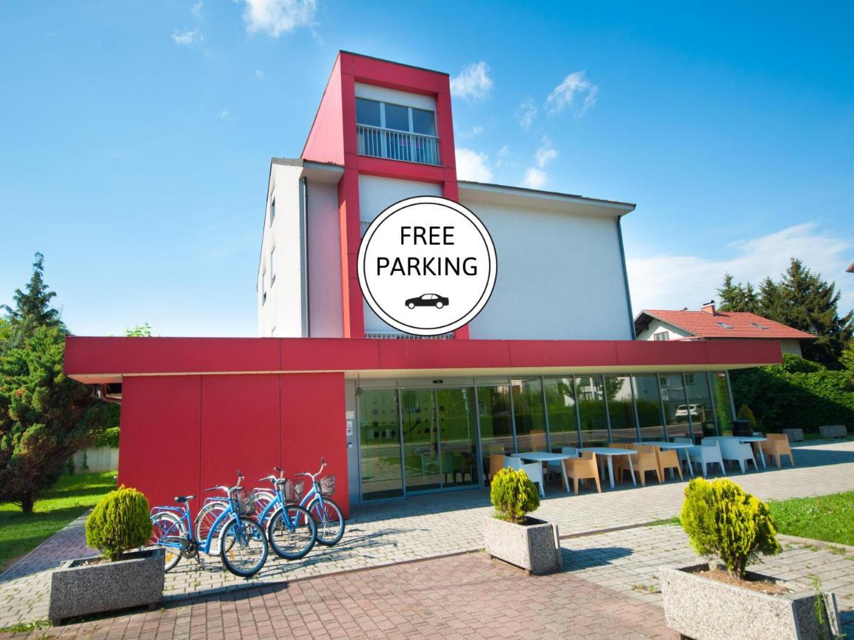 Simbol Rooms With Free Private Parking Ljubljana Exterior photo